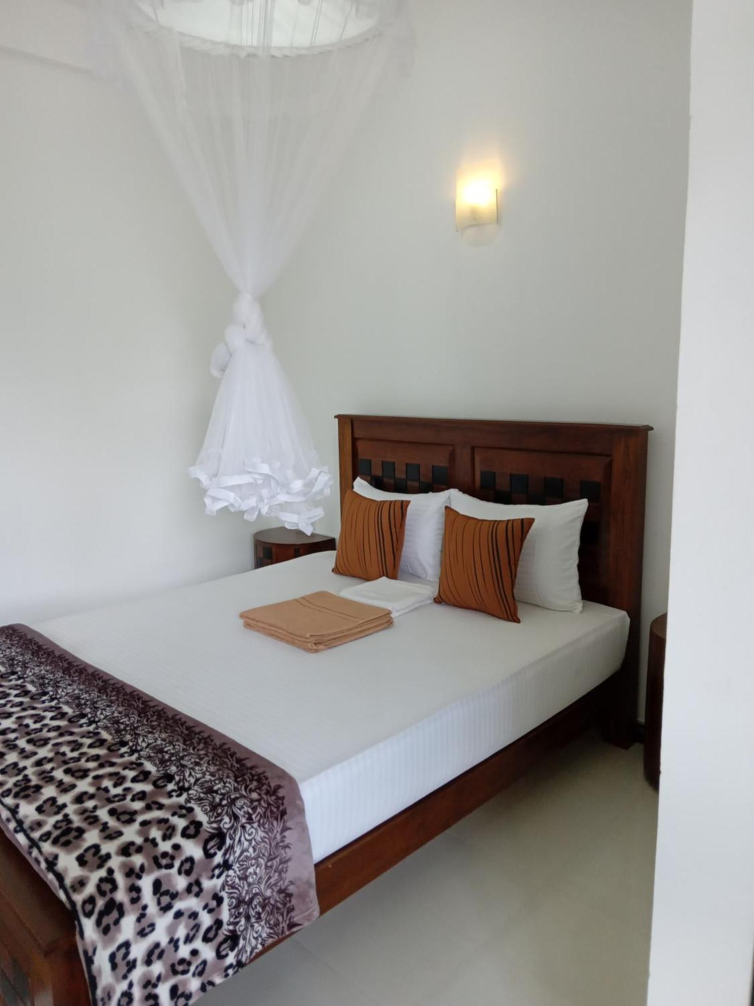 Misty Heaven Bed & Breakfast Ella Room photo